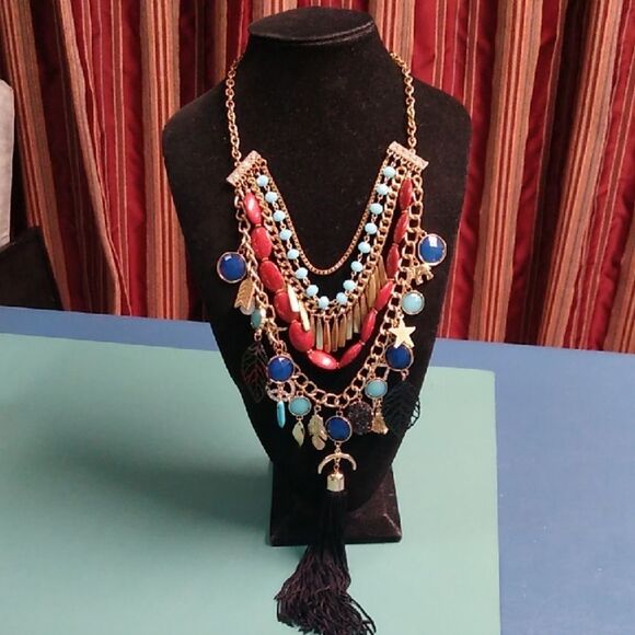 Elegant Multicolor Statement Necklace - Picture 1 of 6